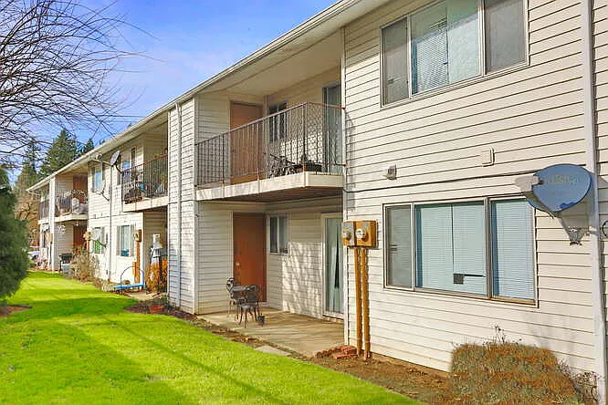 CLEVELAND STATION APTS — Photo 13