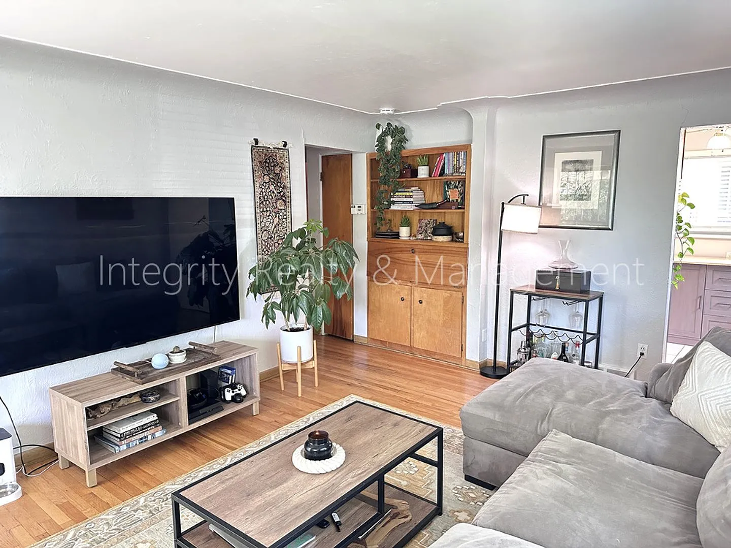 2 Bed/1 Bath, 780 sq. ft., 2047 Meade St Denver, CO 80211 — Photo 4