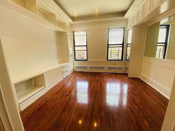 4th image of 1481 York Ave APT 4