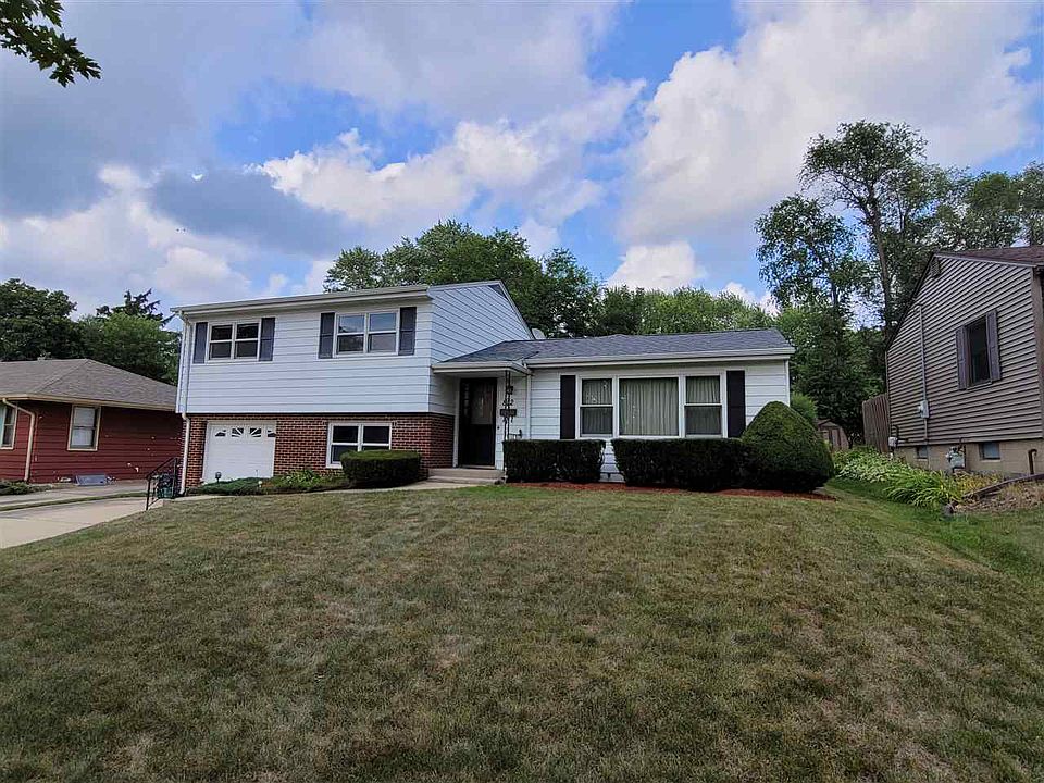 1st image of 812 Parkside Dr