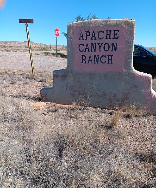 1st image of Canyon Dr