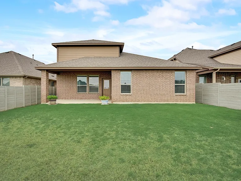 1308 Canary Ln — Photo 20