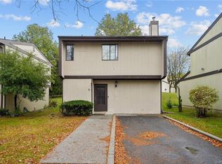 5 Windsor Mews, Middletown, NY 10940