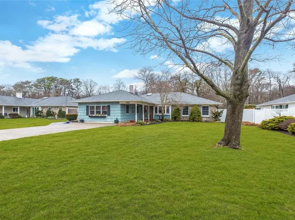 392 Astor Drive, Sayville, NY 11782