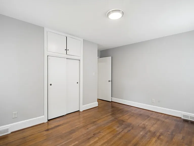 1230 Roanoke Ave — Photo 29