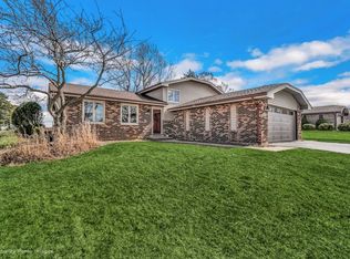 14921 S Arboretum Dr, Homer Glen, IL 60491