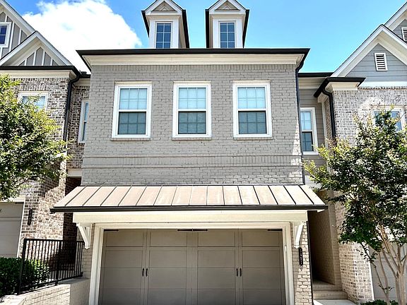 2nd image of 3491 Fenton Dr SE