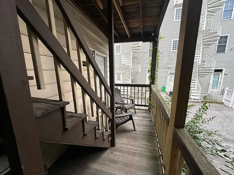 16 Leeds St #1 — Photo 11