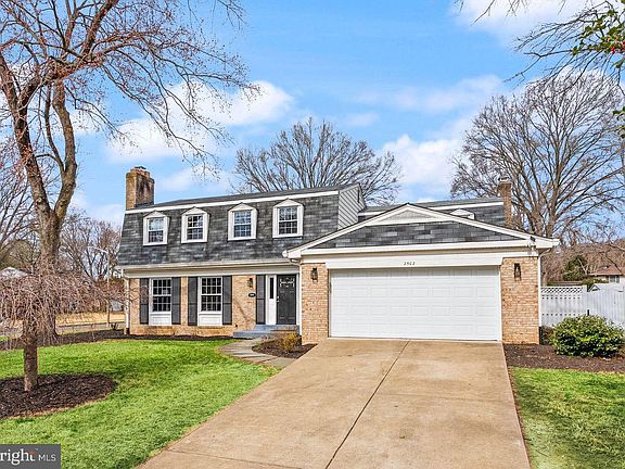 4th image of 2502 Lisbon Ln