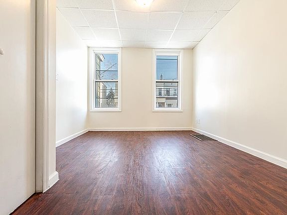 2nd image of 385 Princeton Ave