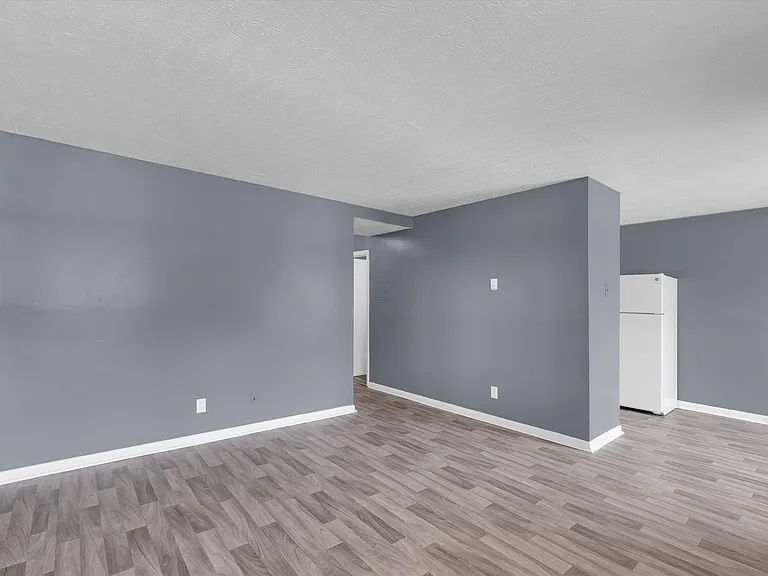 Cedar Chase Apartments — Photo 43