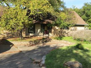 2510 Willow Bend Dr, Bryan, TX 77802