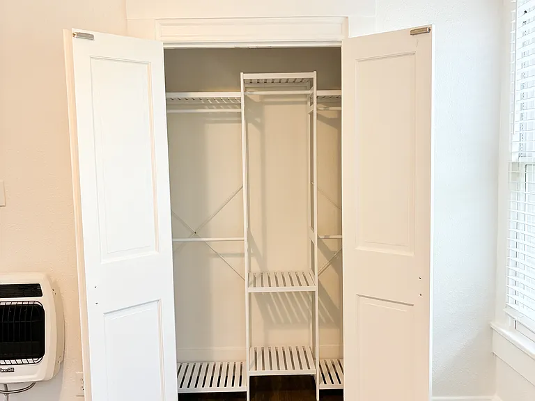 416 E Dewey Pl #2 — Photo 18