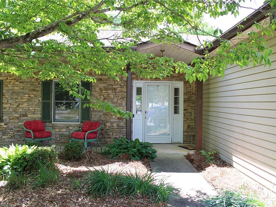1st image of 1112 Eaton Place Ct