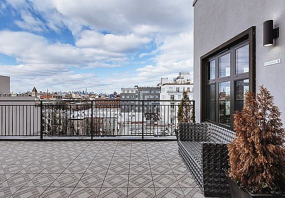 2nd image of 818 Lexington Ave #5N
