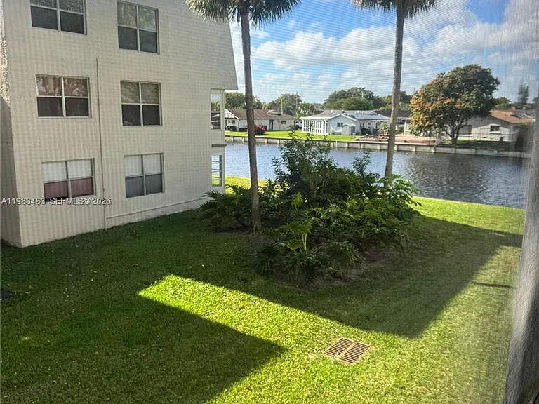 9400 Lime Bay Blvd #206 — Photo 4