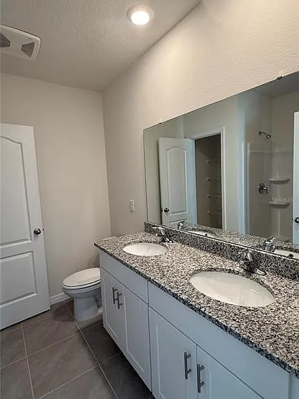 2114 Gentle Rain Dr — Photo 20