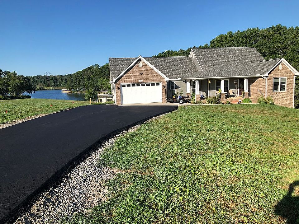 1st image of 740 Fairview Dr