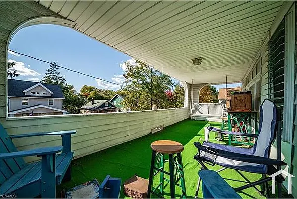 3 bed, $1,638 — Photo 3