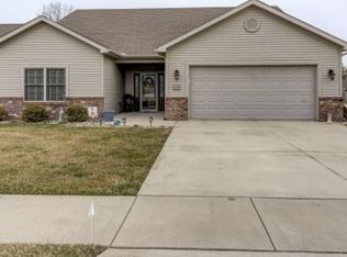 1310 W Alpine Ct, Decatur, IL 62521
