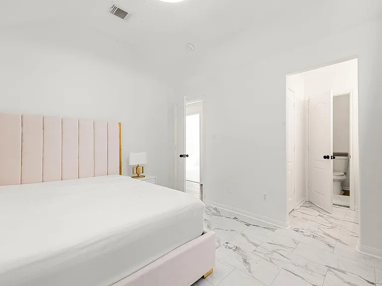 14910 Lake Woodbridge Ct — Photo 29