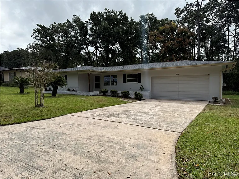 6106 E Calico Ln — Photo 3