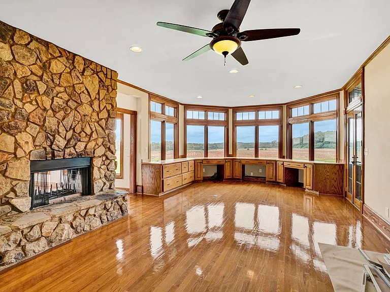 3698 Bush River Rd — Photo 11