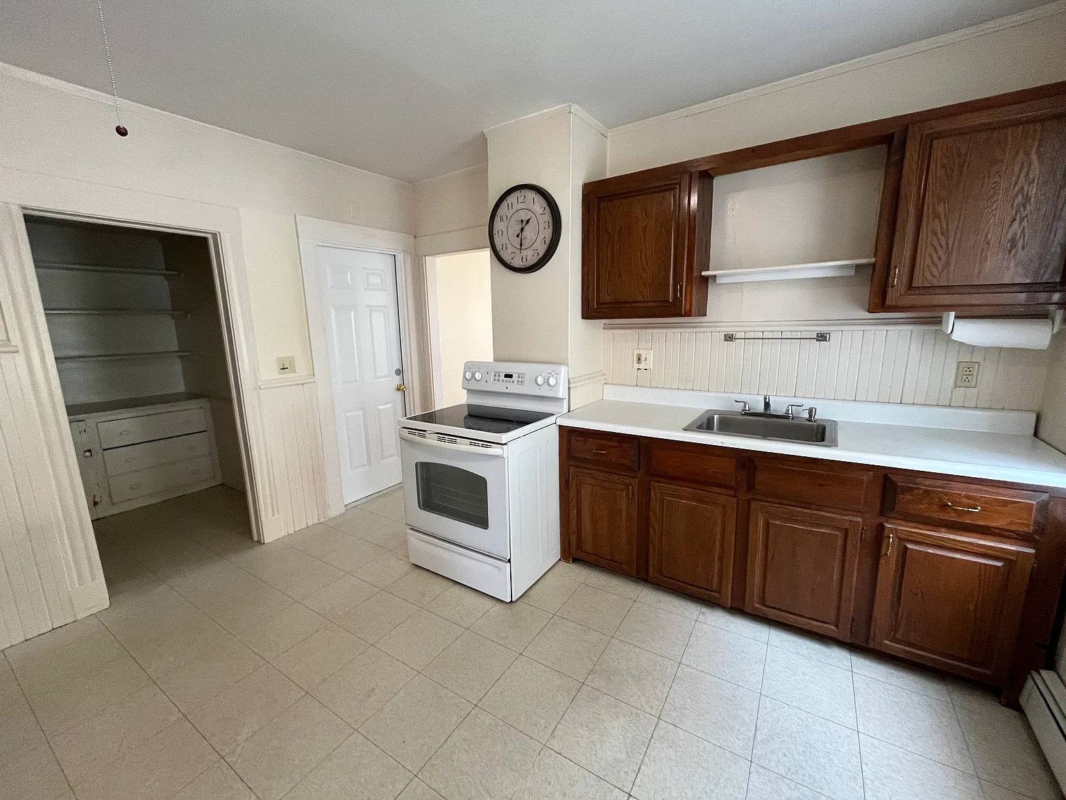 109 Holl St — Photo 3