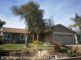 9204 Lake Country Dr, Santee, CA 92071