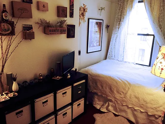 Rented by Performing Assets Corp | media 16