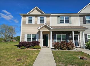 410 Justice Farm Dr, Sneads Ferry, NC 28460