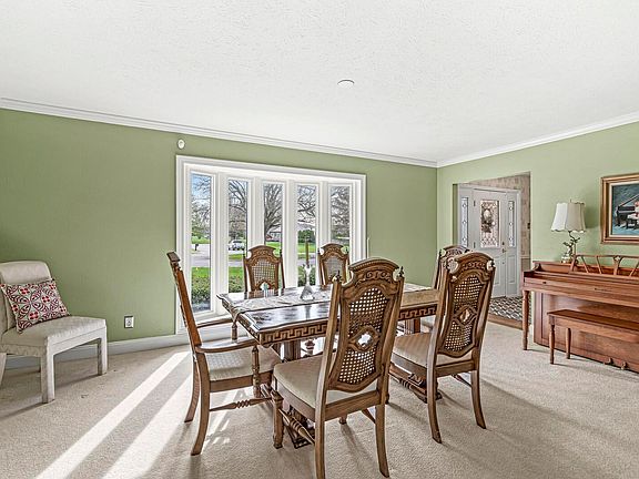 5th image of 24480 Lynn Way Ct