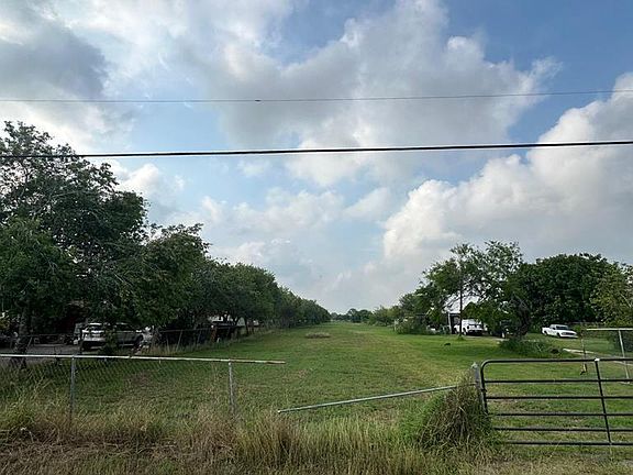 2nd image of 9735 Alaska Rd