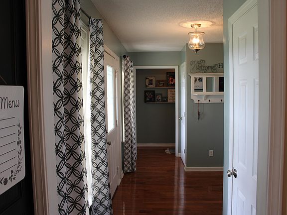 5th image of 21 Russell Ln