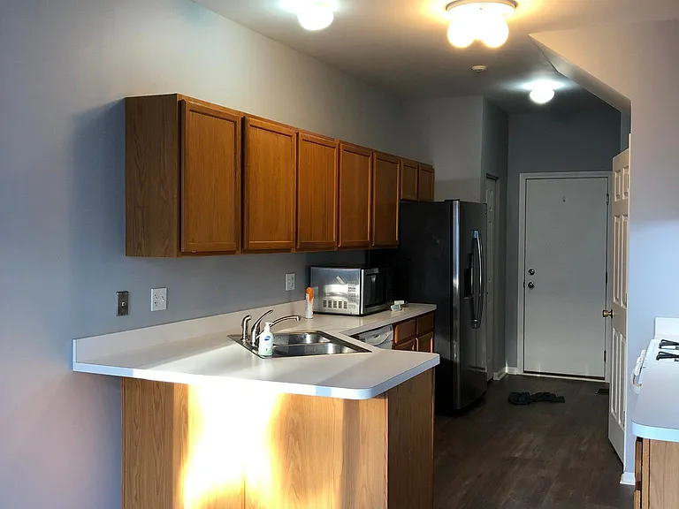 1728 Windward Ave — Photo 8