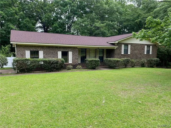 654 13th St SW, Fayette, AL 35555