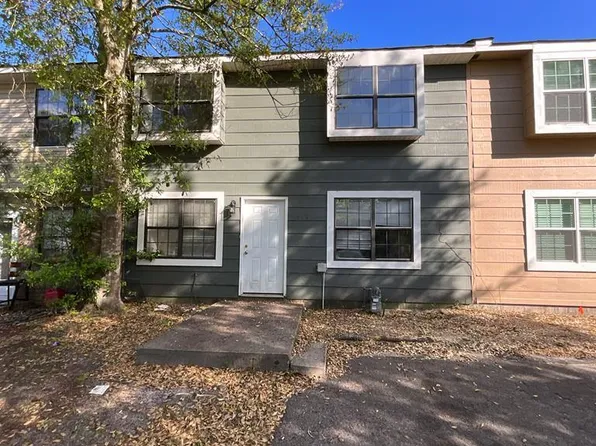 814 Lesa St, Hinesville, GA 31313