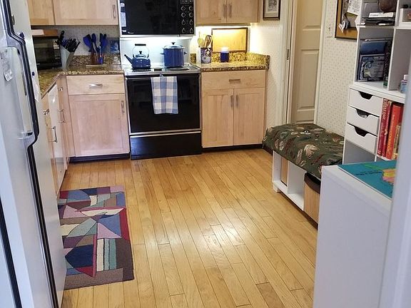5th image of 1016 S Wayne St APT 111