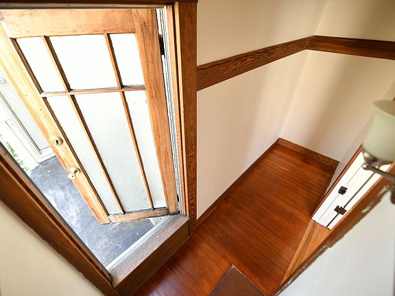 3rd image of 2425 Fulton St #16