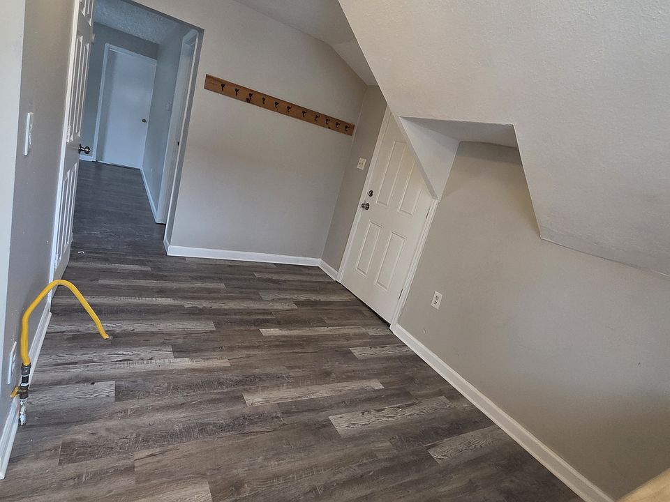 Plenty of room for a table in the kitchen.