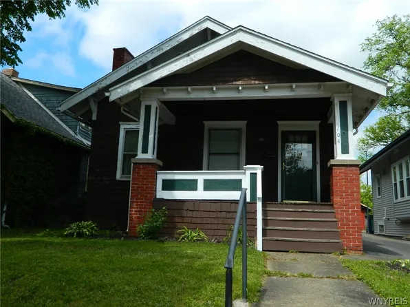 104 Winspear Ave, Buffalo, NY 14214