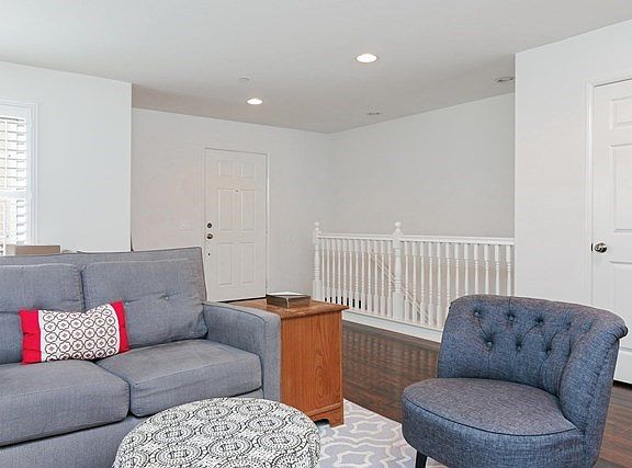 1232 Dominica Dr-005-016-Living Room-MLS