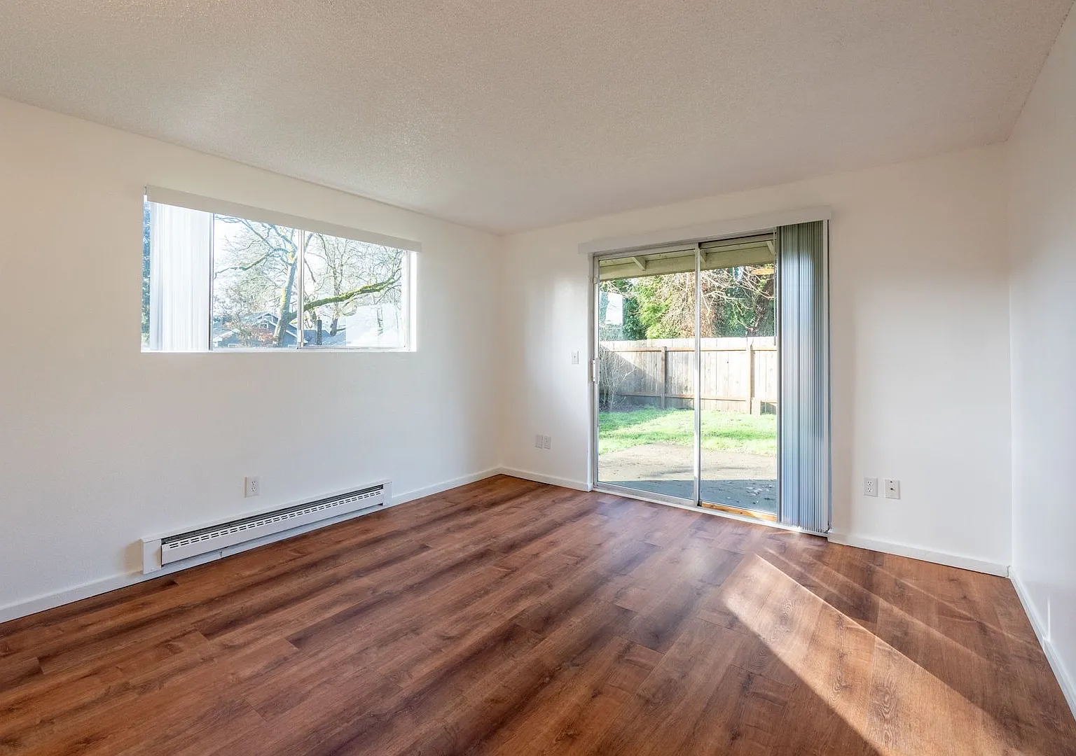Washington Square Apartments — Photo 2