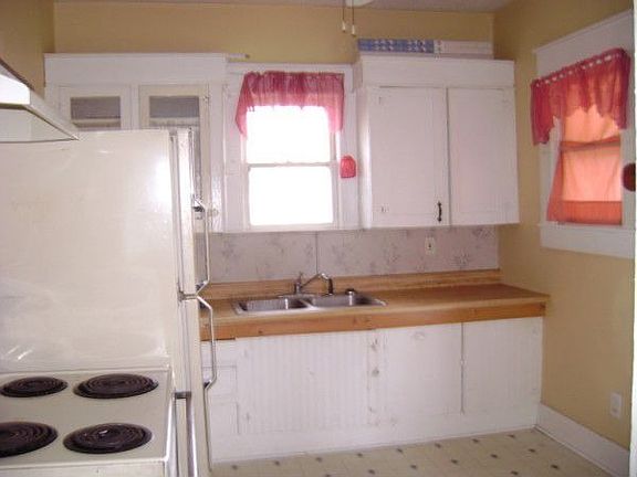 3rd image of 605 W Mulberry St