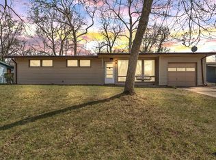 1401 SW Cornwall St, Topeka, KS 66611