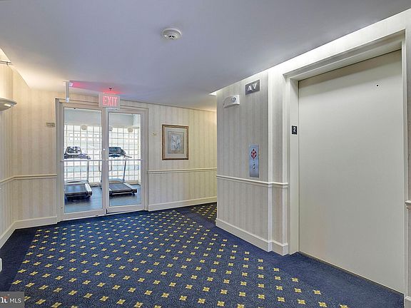 4th image of 930 Astern Way Unit 207
