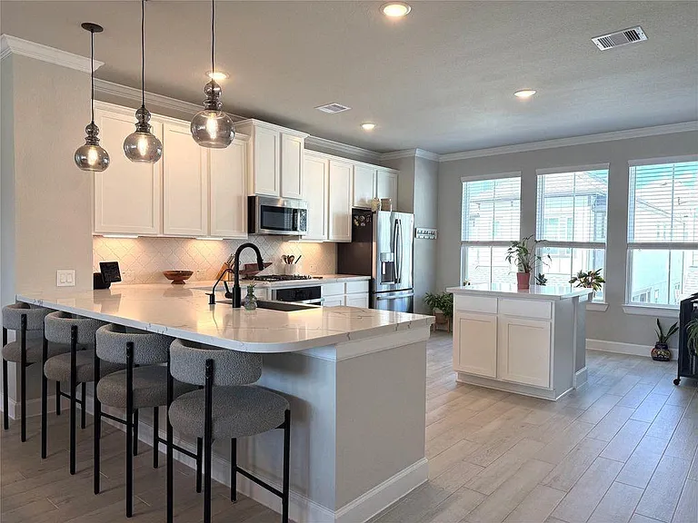 5614 Green Rise Ln — Photo 6