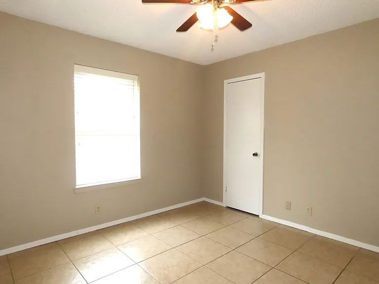 805 Corey Dr — Photo 20