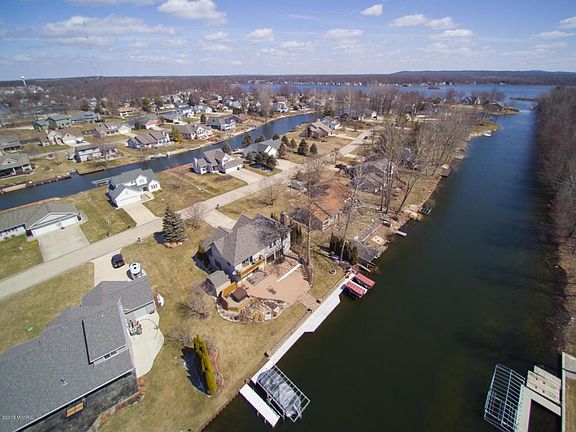 12861 Sunrise Ct-303
