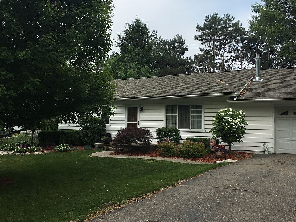 1st image of 46224 Waco St
